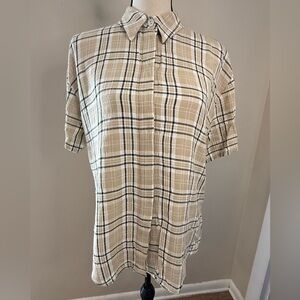 Carry Back hidden button up shirt classic tan gray plaid sporty SZ 8